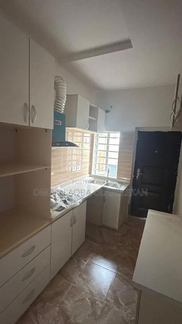 4bdrm Duplex in Ikota for rent in Ikota