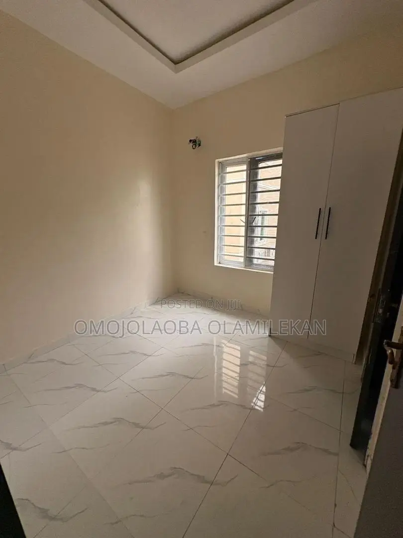 3bdrm Duplex in Ikota for rent in Ikota
