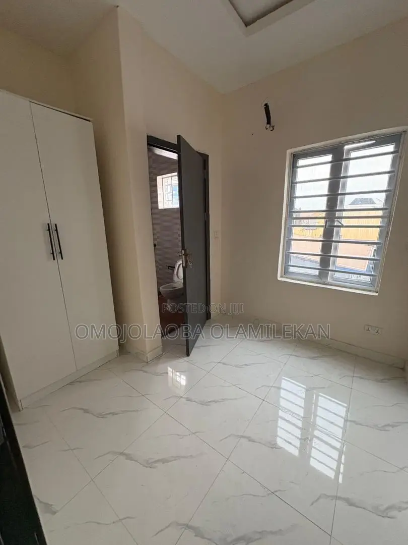 3bdrm Duplex in Ikota for rent in Ikota