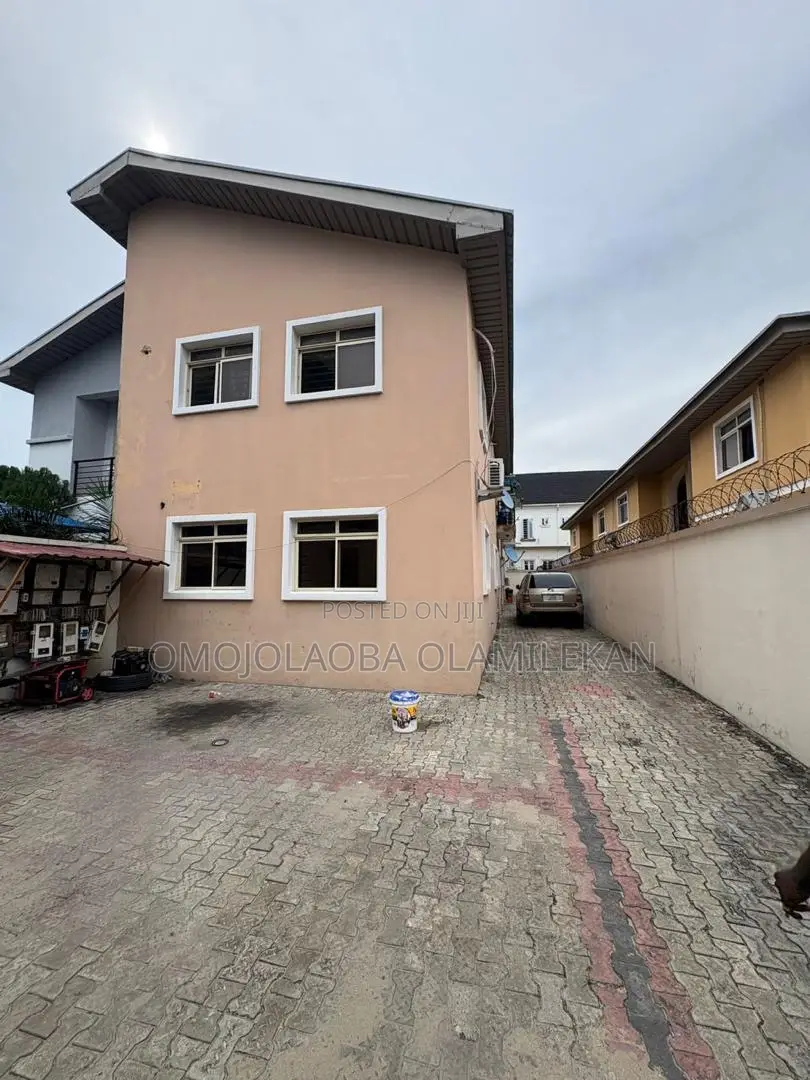 2bdrm Apartment in Ikota for rent in Ikota