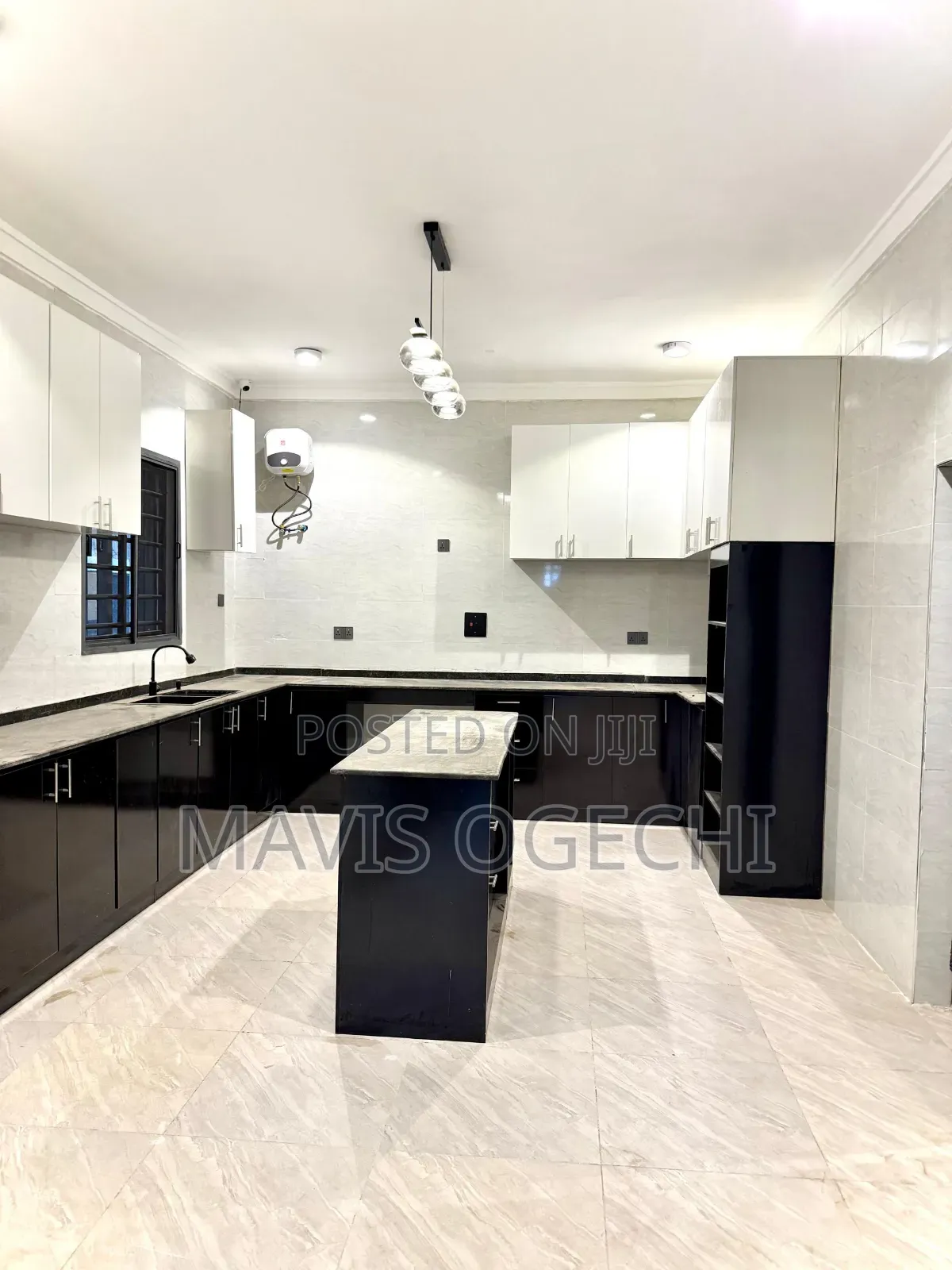 Furnished 4bdrm Duplex in Royal Estate, Karu for sale in Karu