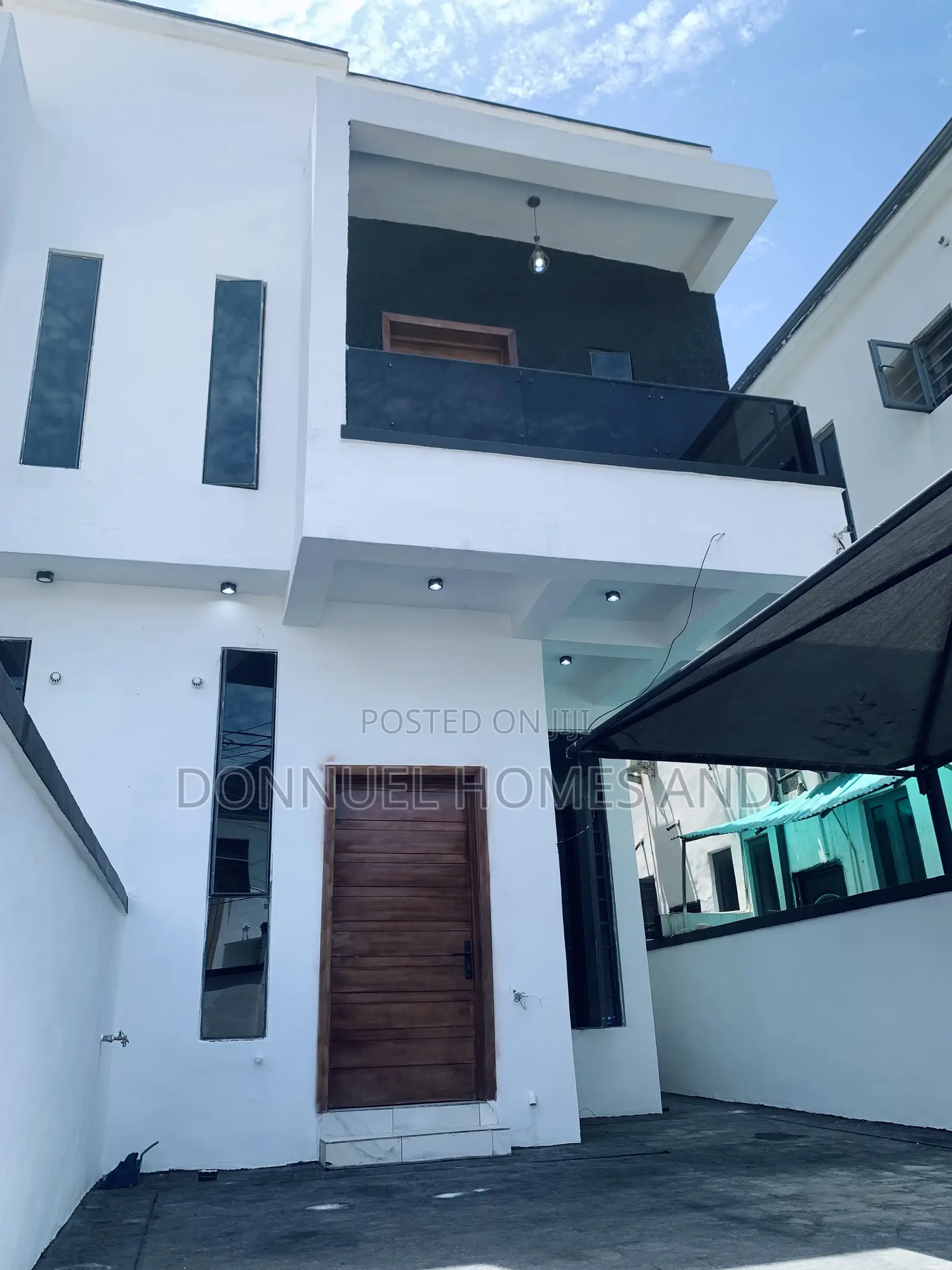 4bdrm Duplex in Ikota for rent in Ikota