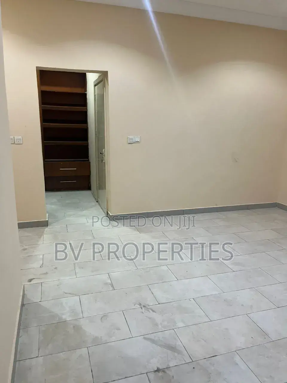 1bdrm Shared Apartment in Chevron for rent in Chevron