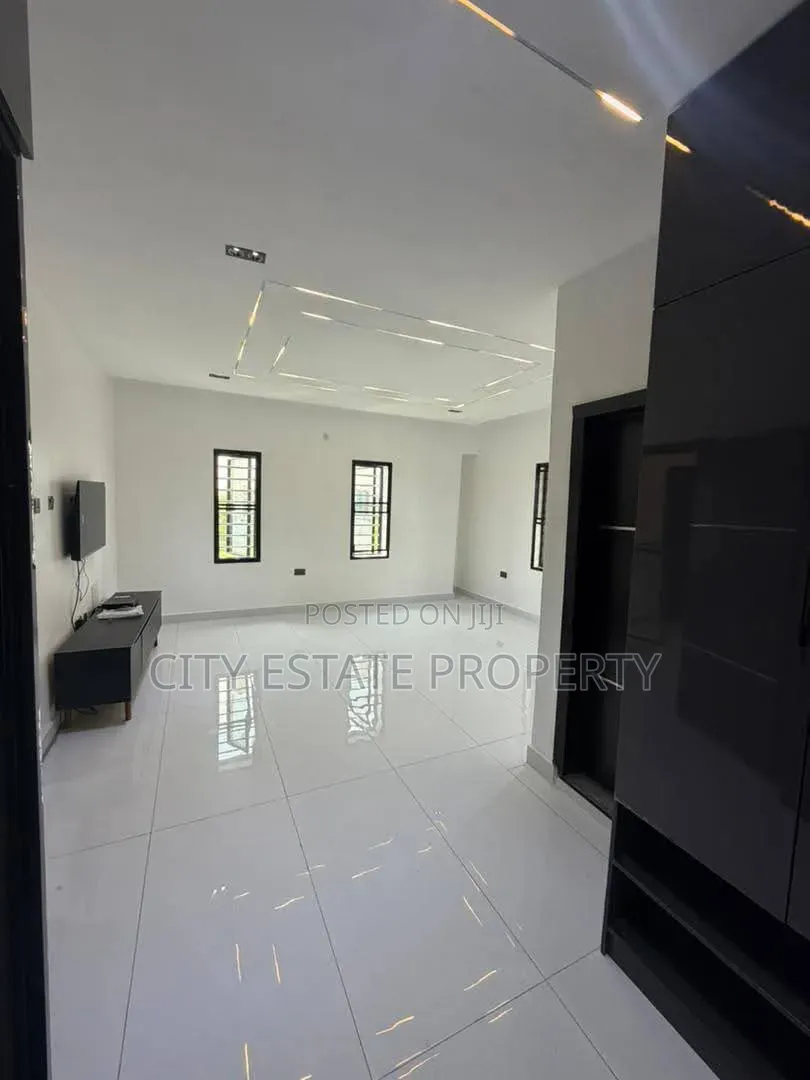 4bdrm Duplex in City Eatate Ex, Rukpokwu for sale in Rukpokwu