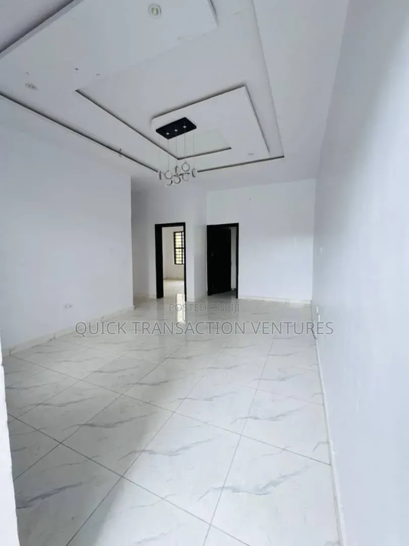 3bdrm Apartment in Kilo for sale in Kilo