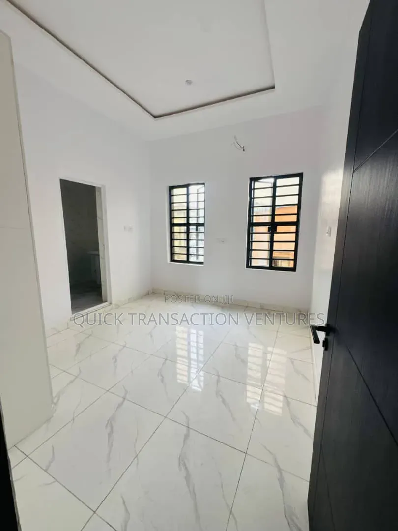 3bdrm Apartment in Kilo for sale in Kilo