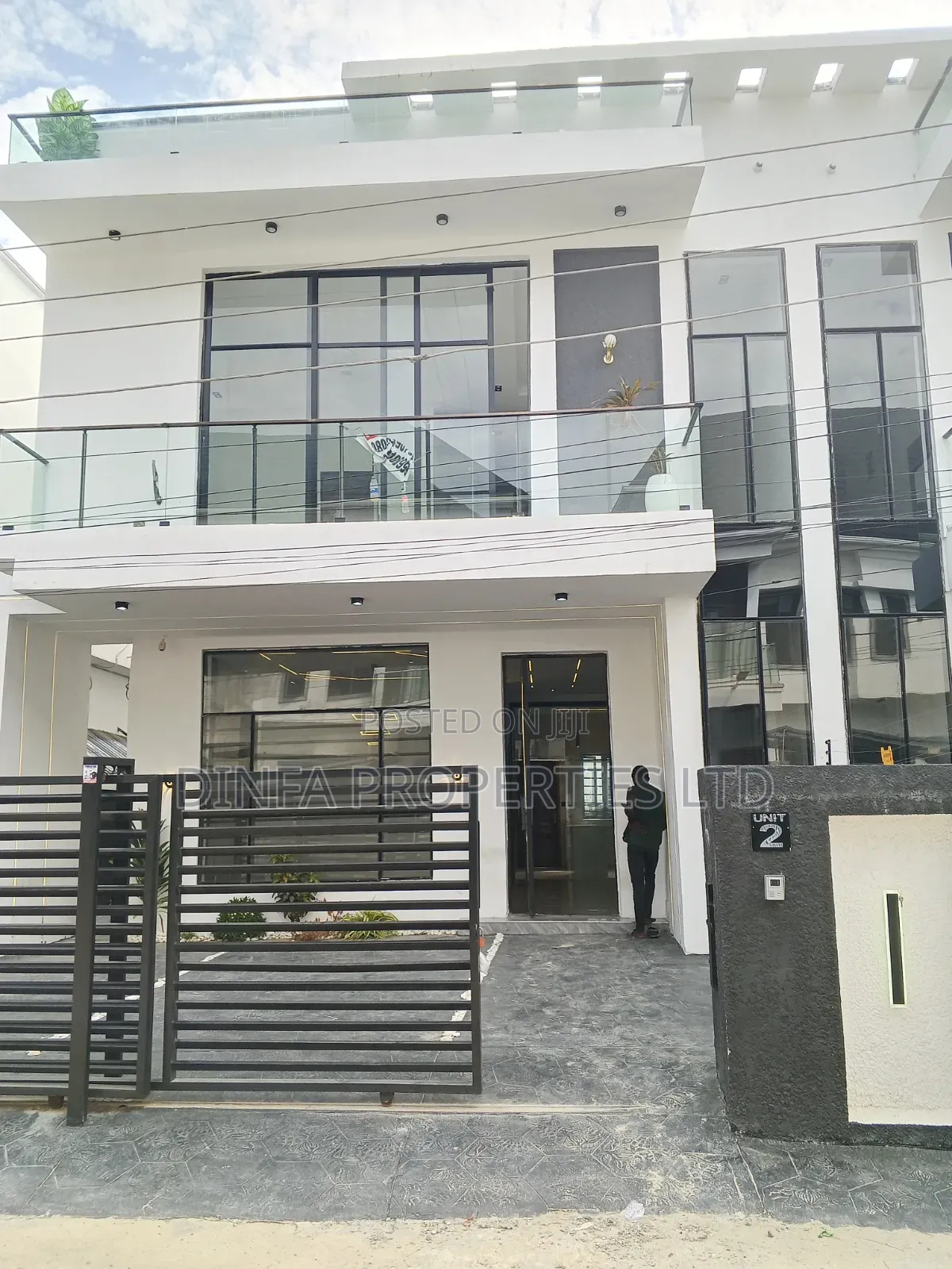 4bdrm Duplex in Ikota for sale in Ikota