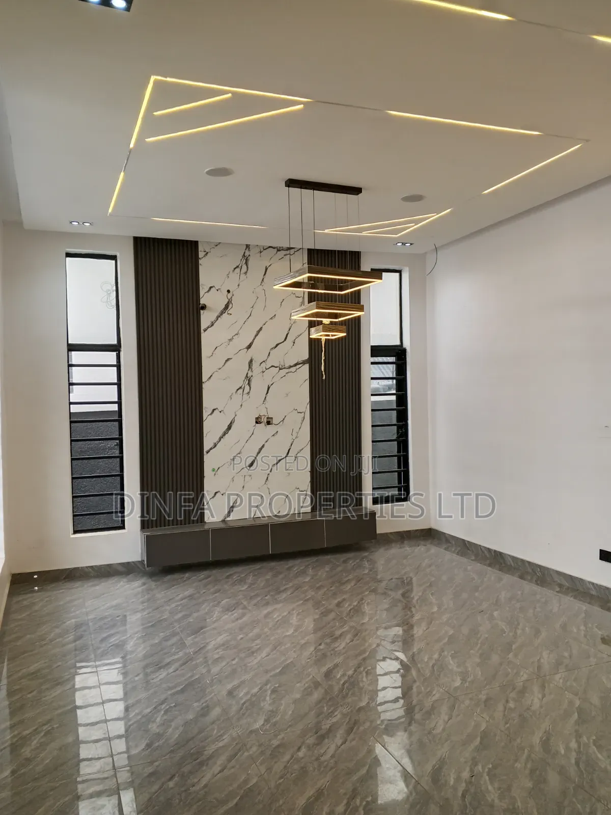 4bdrm Duplex in Ikota for sale in Ikota