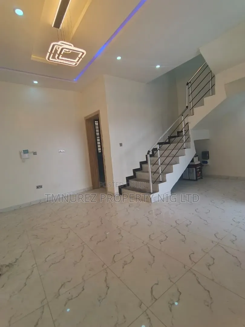 4bdrm Duplex in LSDPC Maryland Estate for sale in LSDPC Maryland Estate