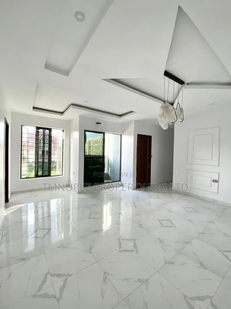 2bdrm Apartment in Omole Phase 1 for sale in Omole Phase 1
