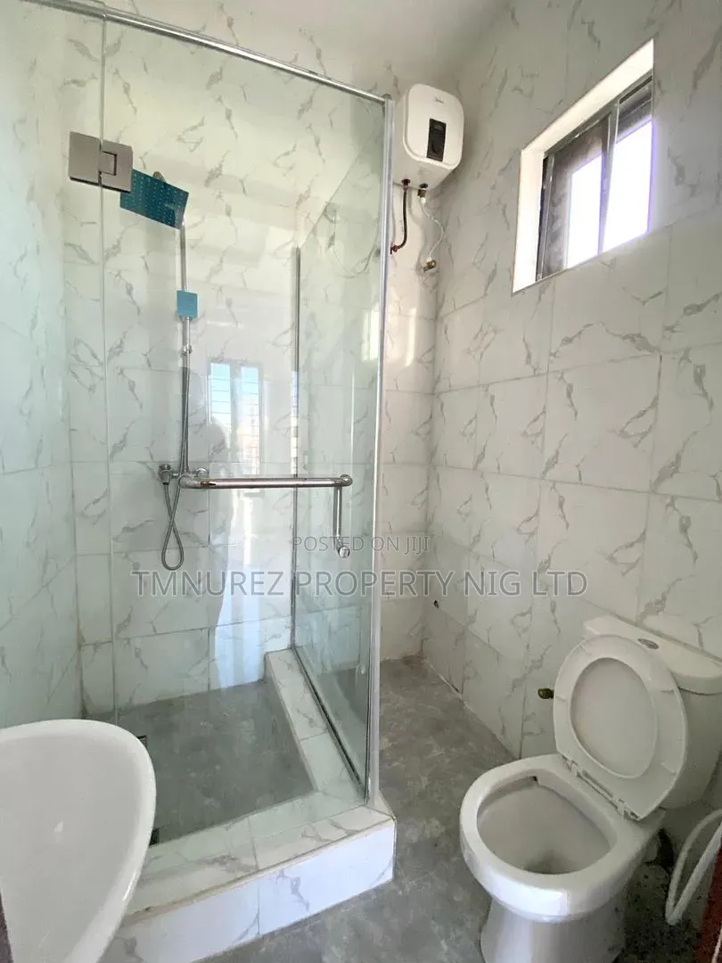 2bdrm Apartment in Omole Phase 1 for sale in Omole Phase 1