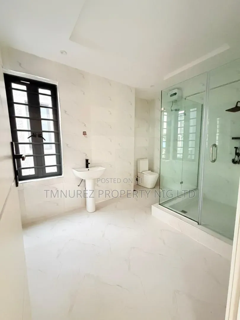 4bdrm Duplex in GRA Phase 1 for sale in GRA Phase 1