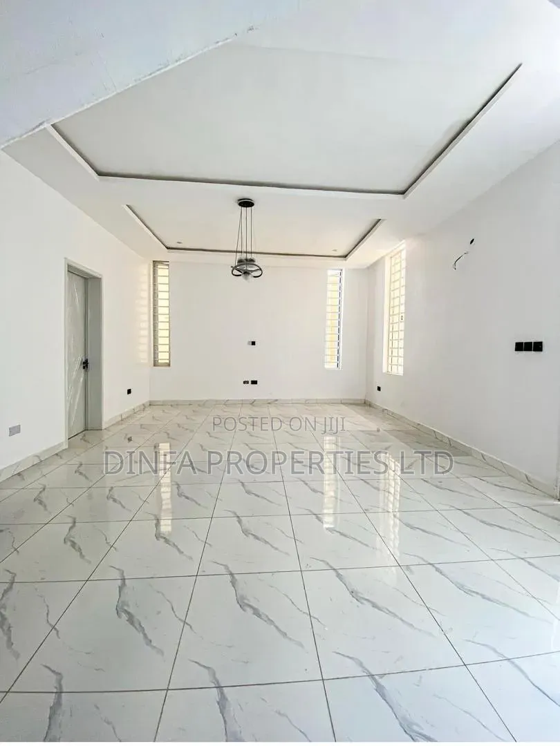 4bdrm Duplex in Ikota Gra for rent in Ikota