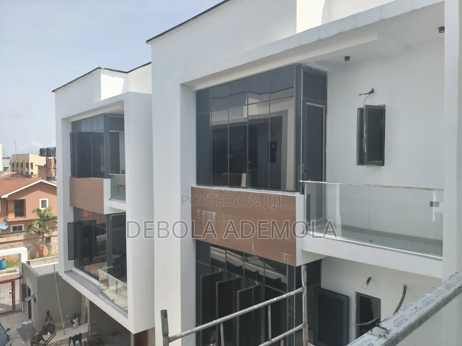 4bdrm Duplex in Lekki Phase 1 (Lekki for sale in Lekki Phase 1
