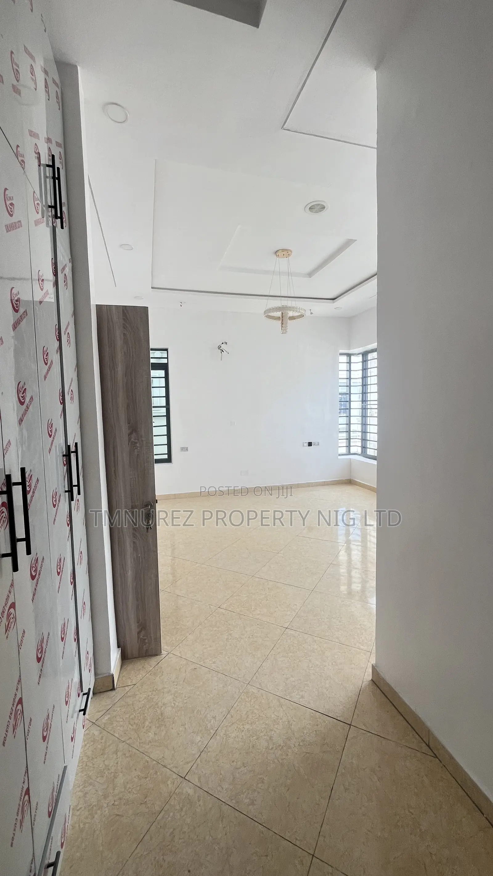 4bdrm Duplex in Orchid Estate, Chevron for rent in Chevron