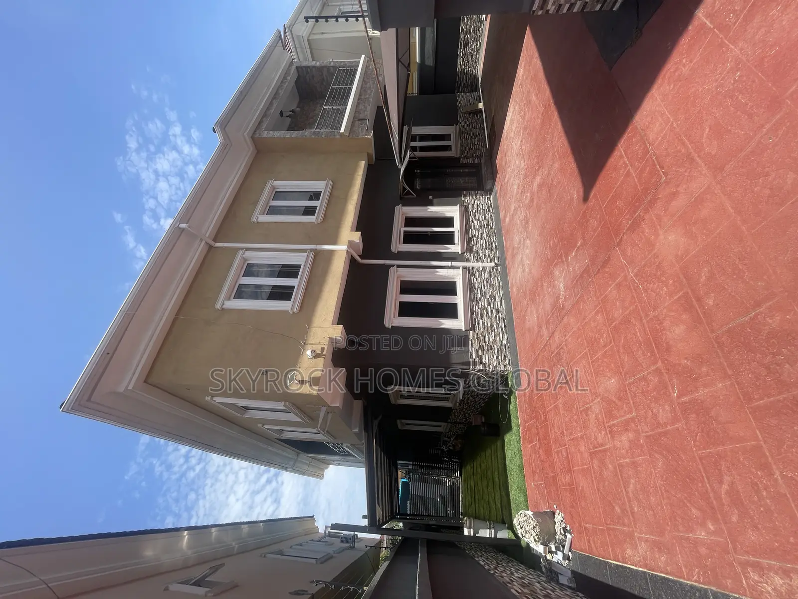 5bdrm Duplex in Ikota for rent in Ikota