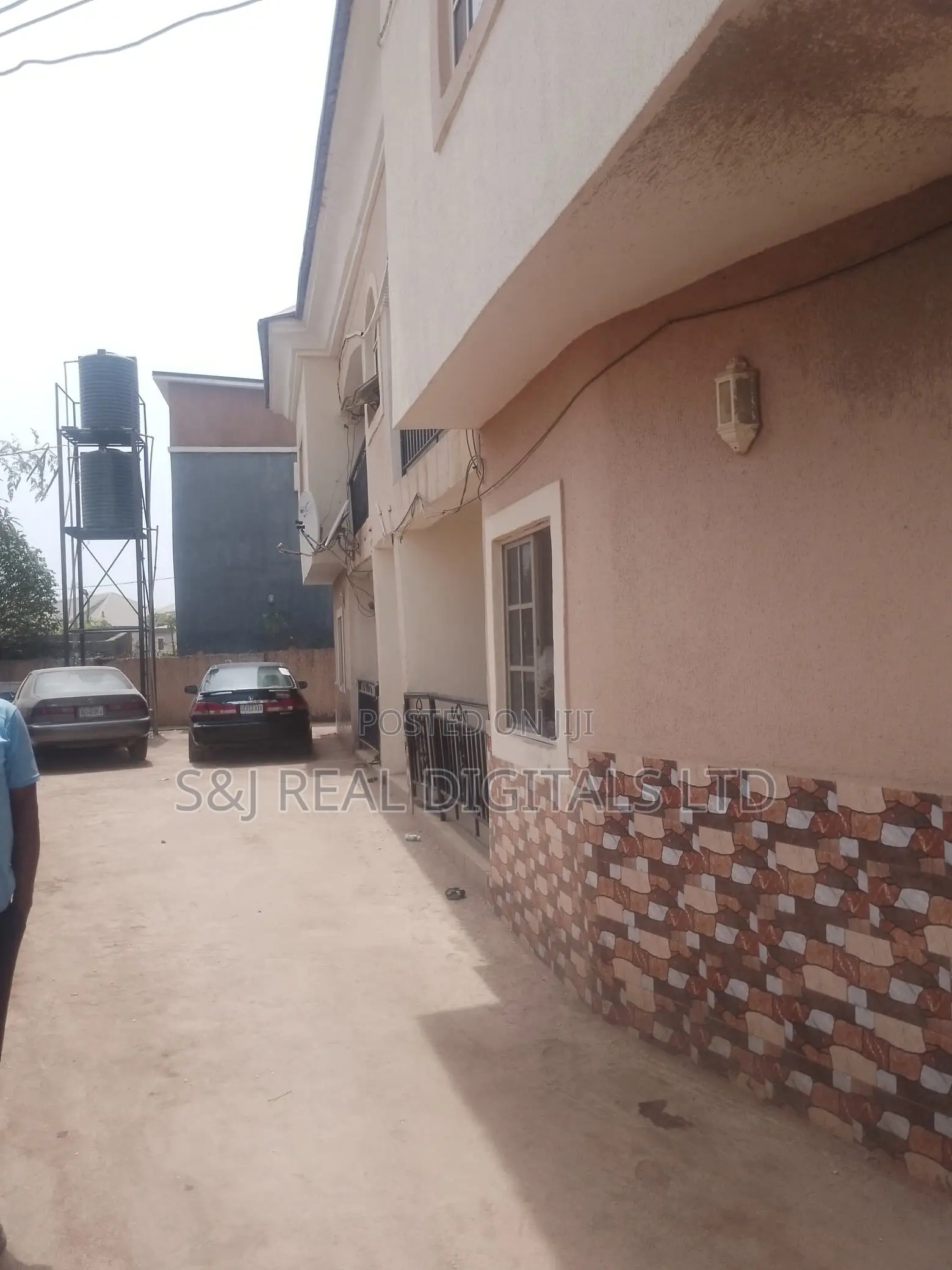 8bdrm Block of Flats in Kubwa for sale in Kubwa