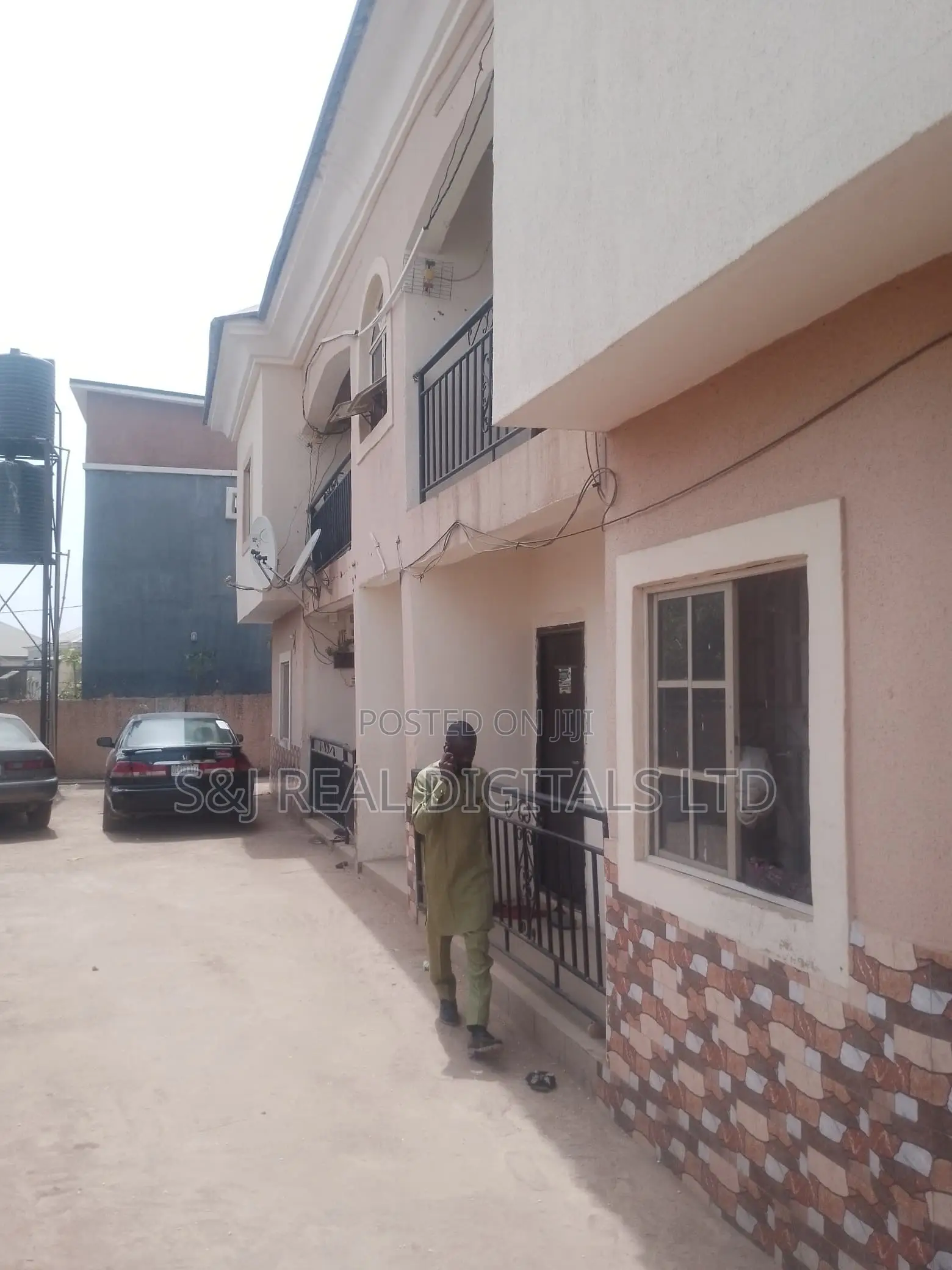8bdrm Block of Flats in Kubwa for sale in Kubwa
