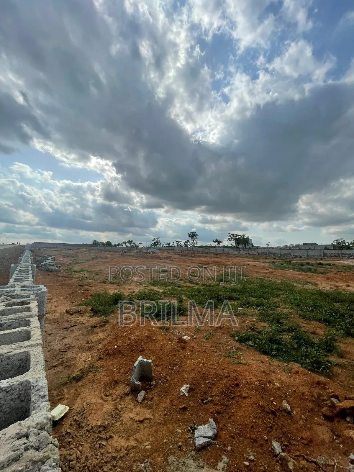 6000sqm Land in Lifecamp for Sale in Life Camp