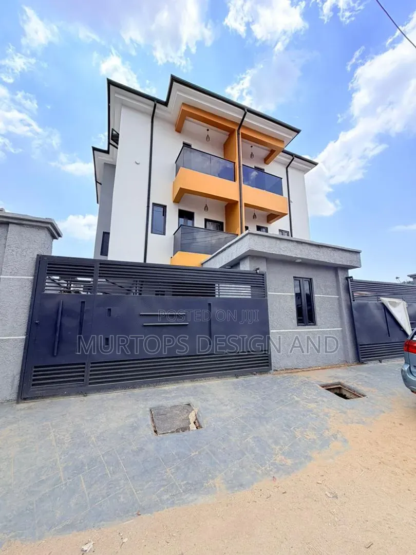 4bdrm Duplex in Aguda / Surulere for sale in Aguda / Surulere