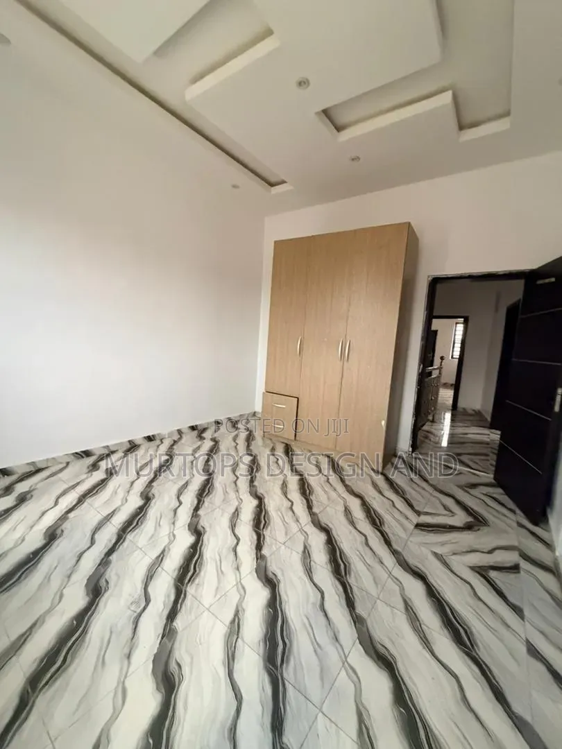 4bdrm Duplex in Aguda / Surulere for sale in Aguda / Surulere