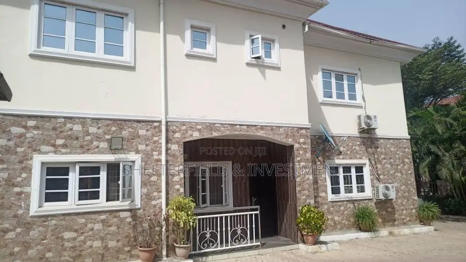 4bdrm Duplex in Villa Nova Estate, Apo District for sale in Apo District