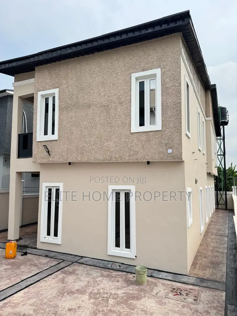 House for Sale in Opic in Berger