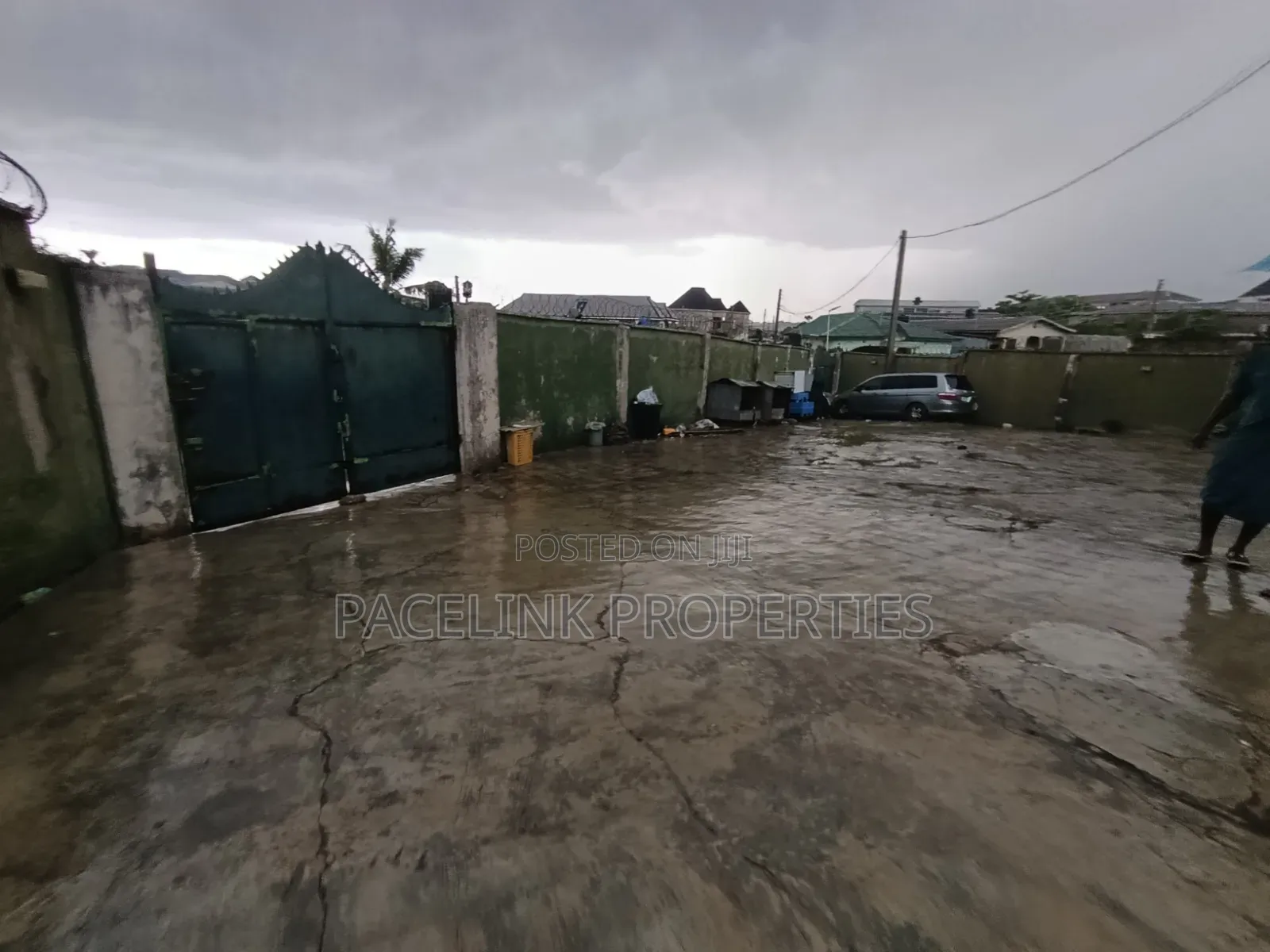 12bdrm Block of Flats in Abule Egba for sale in Abule Egba
