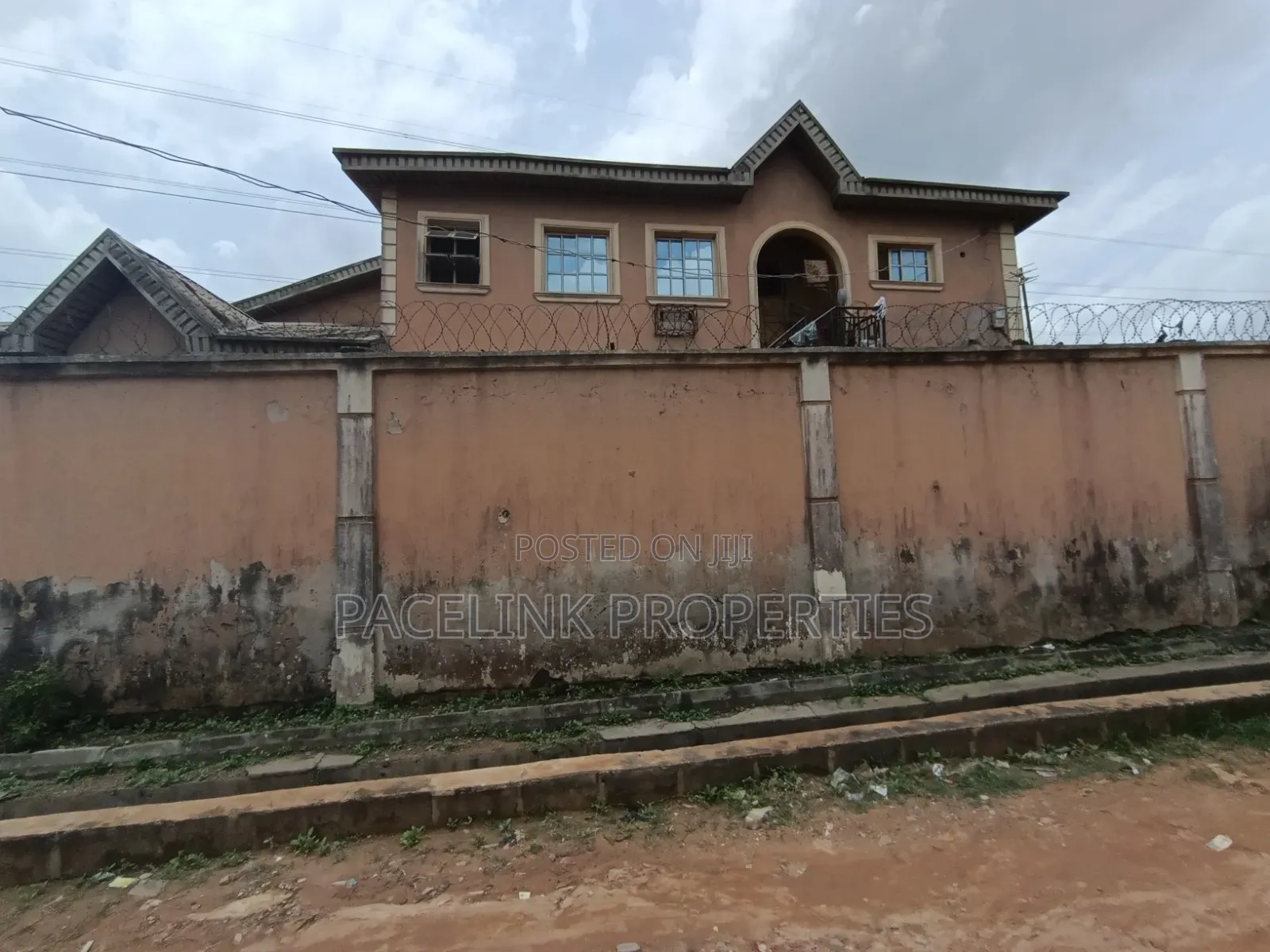 12bdrm Block of Flats in Ipaja Road for sale in Ipaja Road