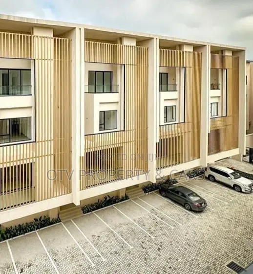 5bdrm Townhouse/Terrace in Banana Island for sale in Banana Island