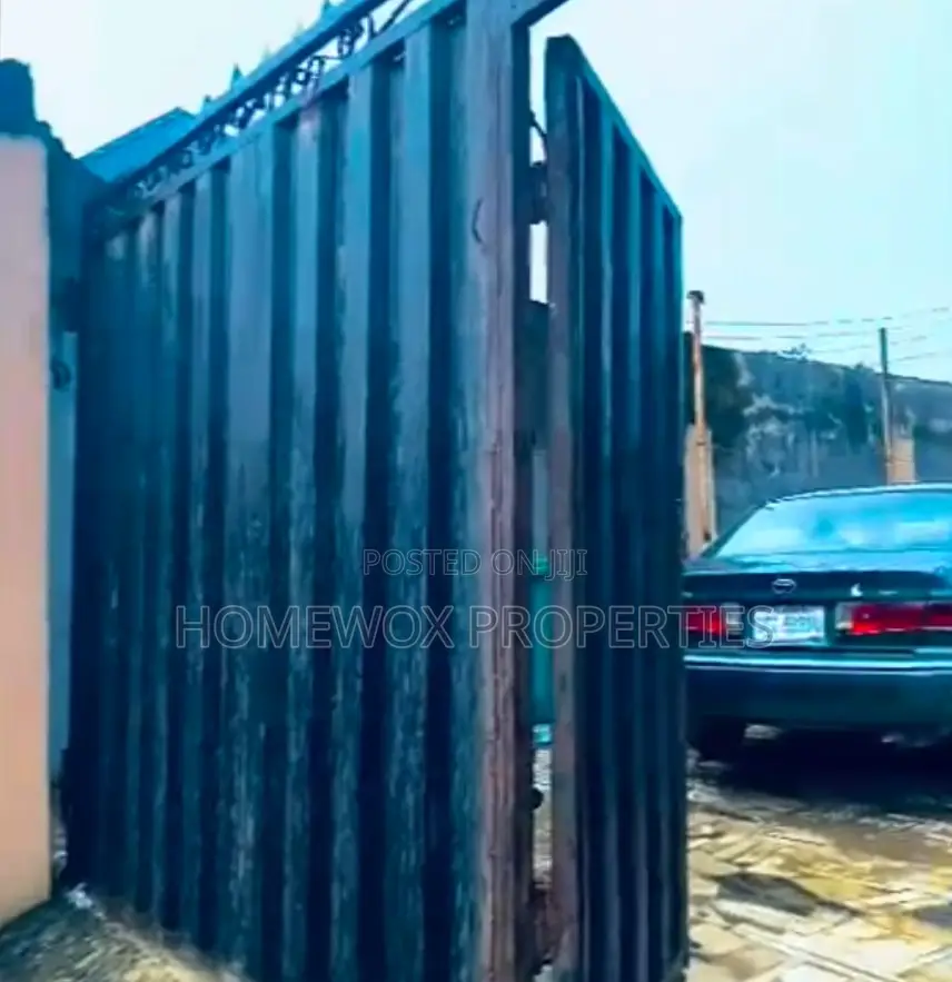 2bdrm Apartment in Obio-Akpor for sale in Obio-Akpor