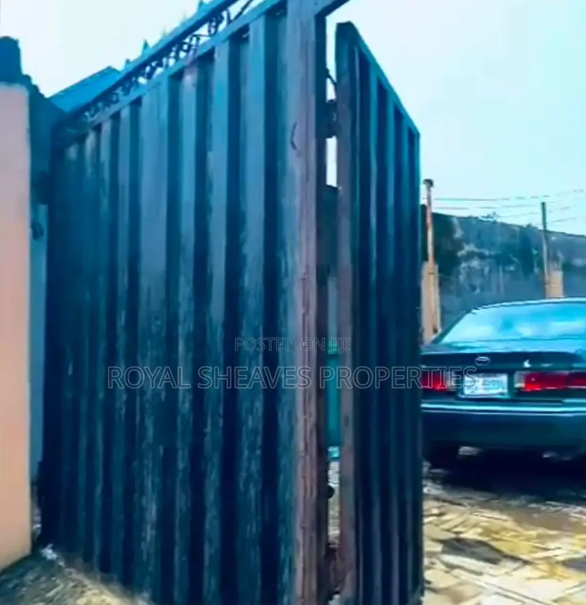 2bdrm Apartment in Obio-Akpor for sale in Obio-Akpor