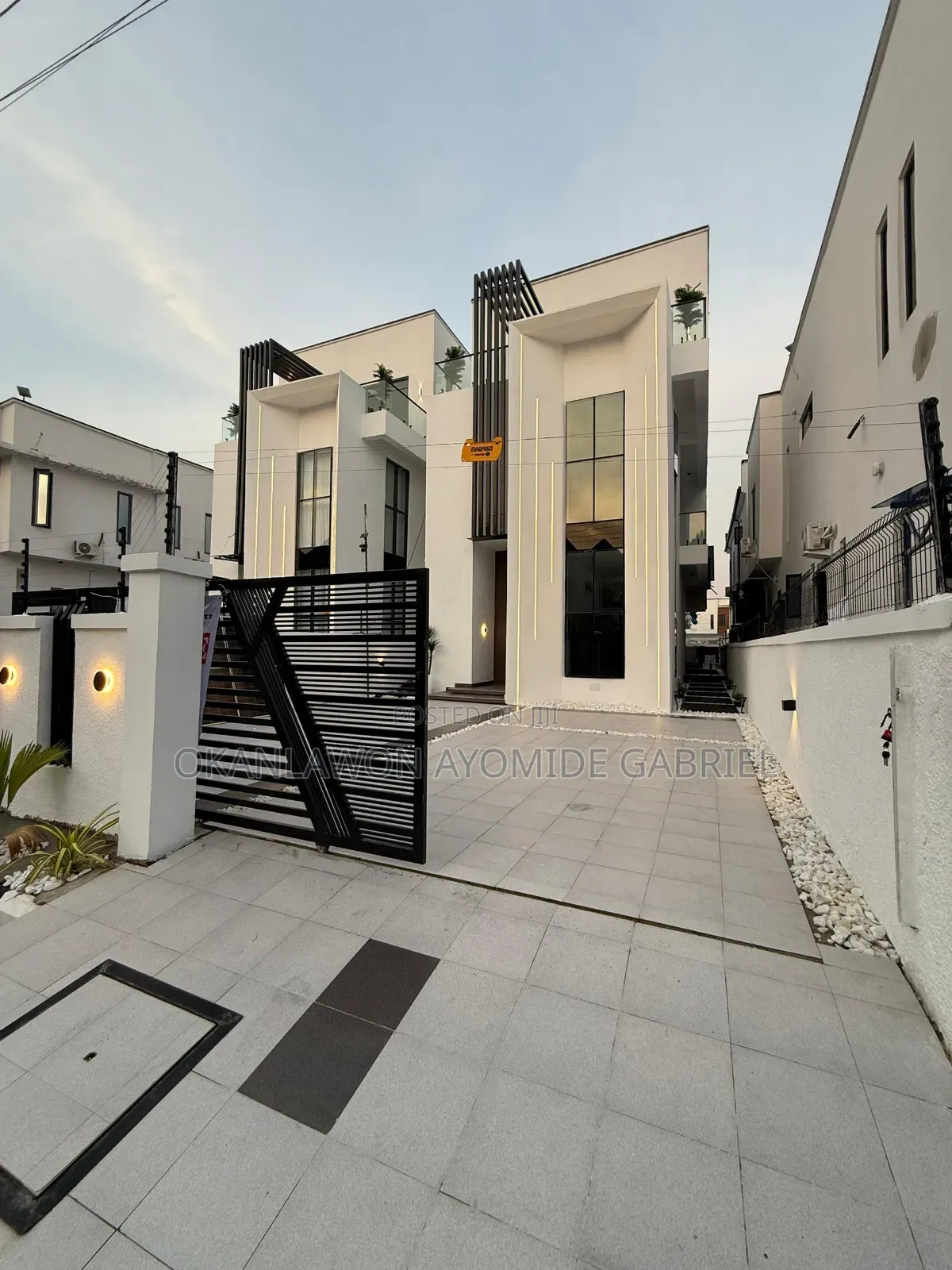 5bdrm Duplex in Lekki Expressway for sale in Lekki Expressway