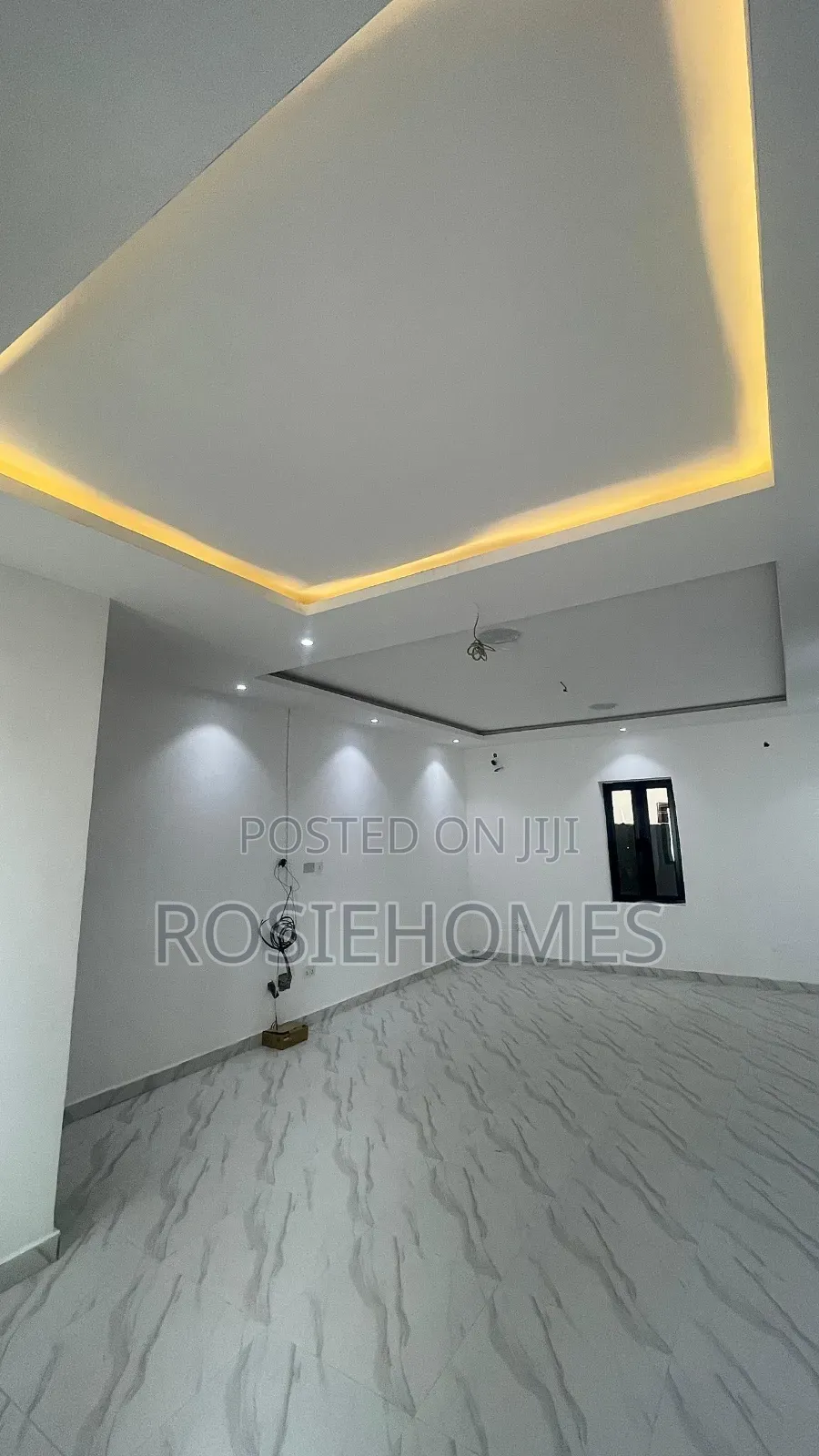 4bdrm Duplex in View Estate, Ikota for sale in Ikota