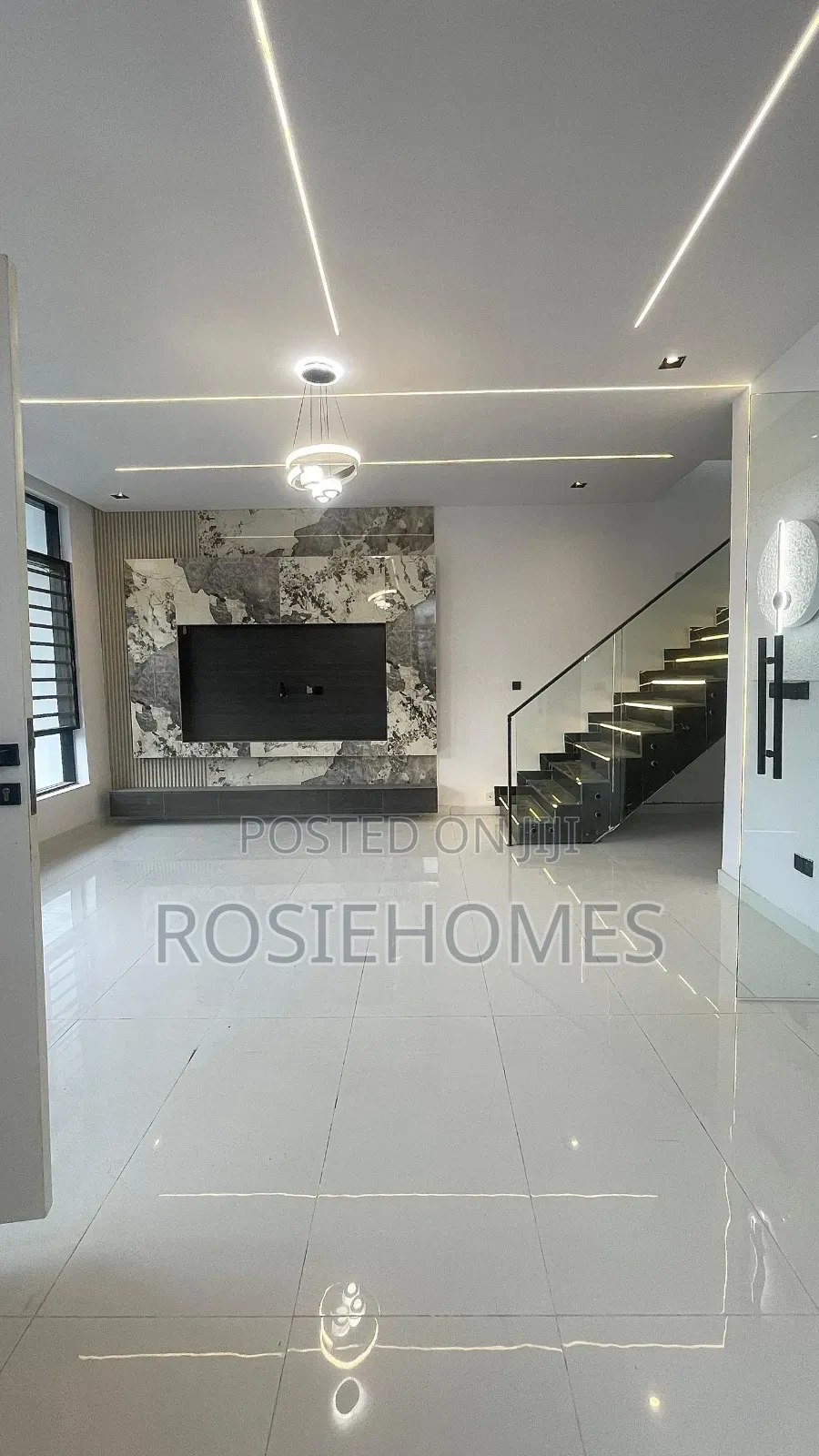 4bdrm Duplex in View Estate, Ikota for sale in Ikota