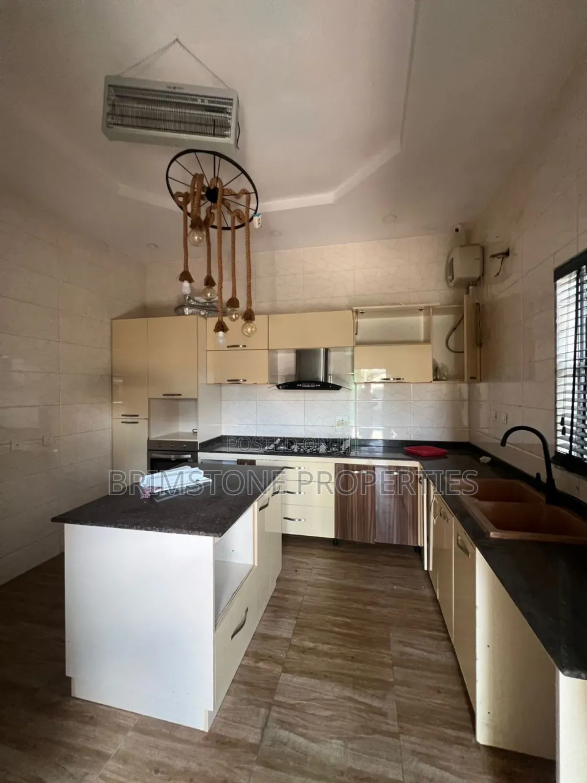 Furnished 4bdrm Duplex in Lekki for rent in Lekki
