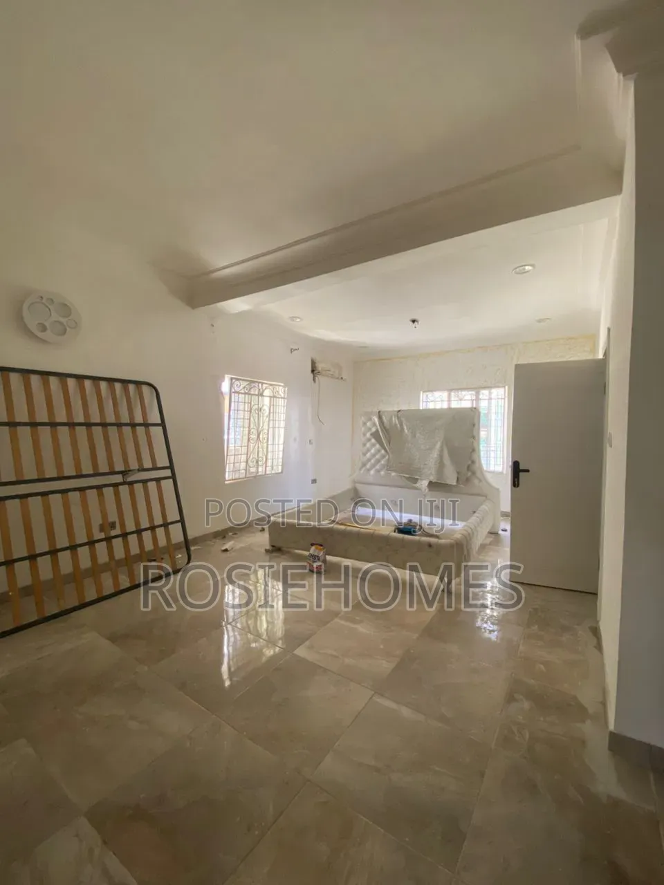 3bdrm Duplex in View Estate, Awolowo Road for sale in Awolowo Road