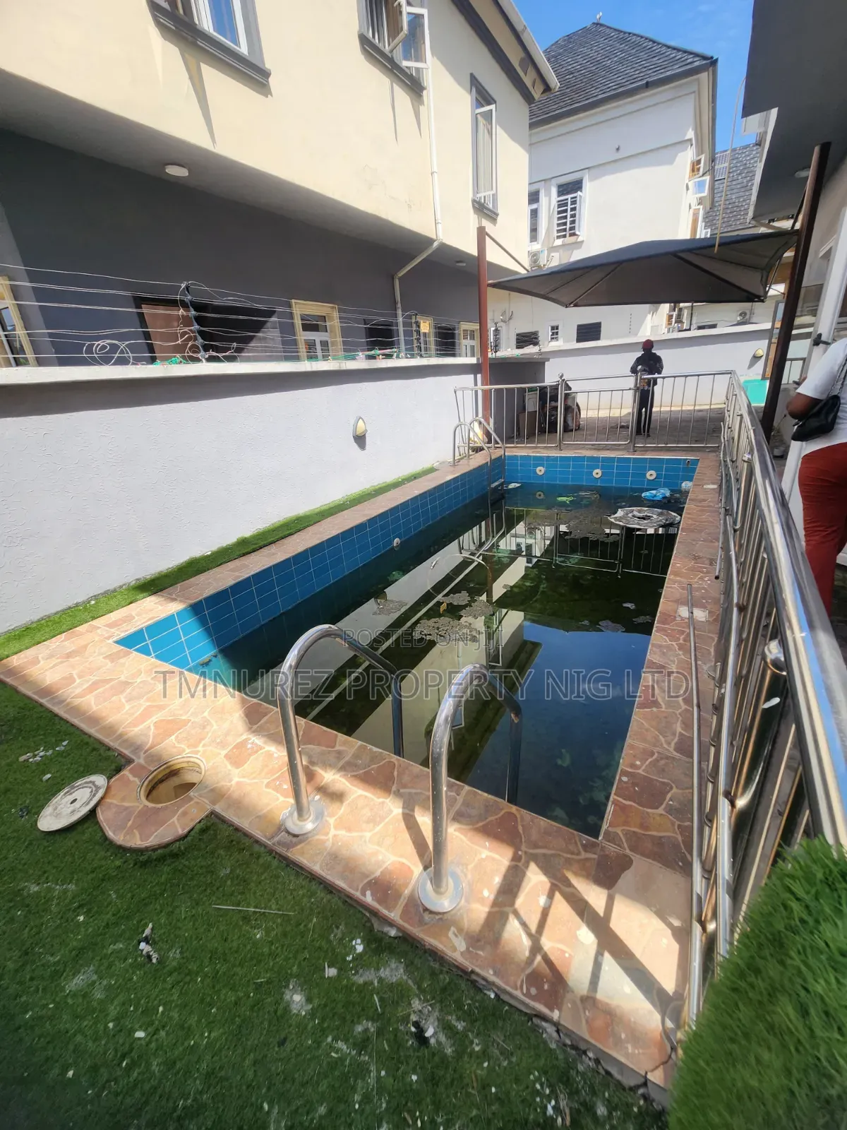 5bdrm Duplex in Chevron for rent in Chevron
