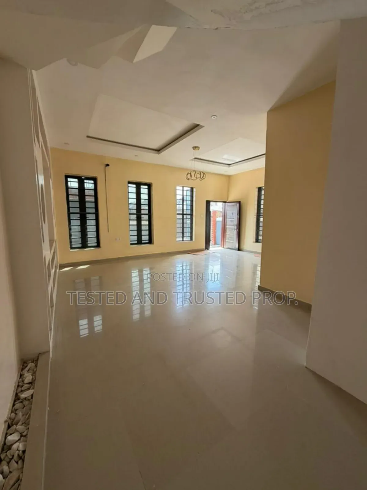 1bdrm Shared Apartment in Royal Pine 3, Chevron for rent in Chevron