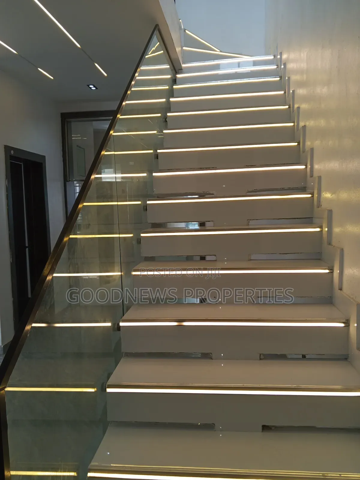 4bdrm Duplex in Ikota Lekki for sale in Ikota