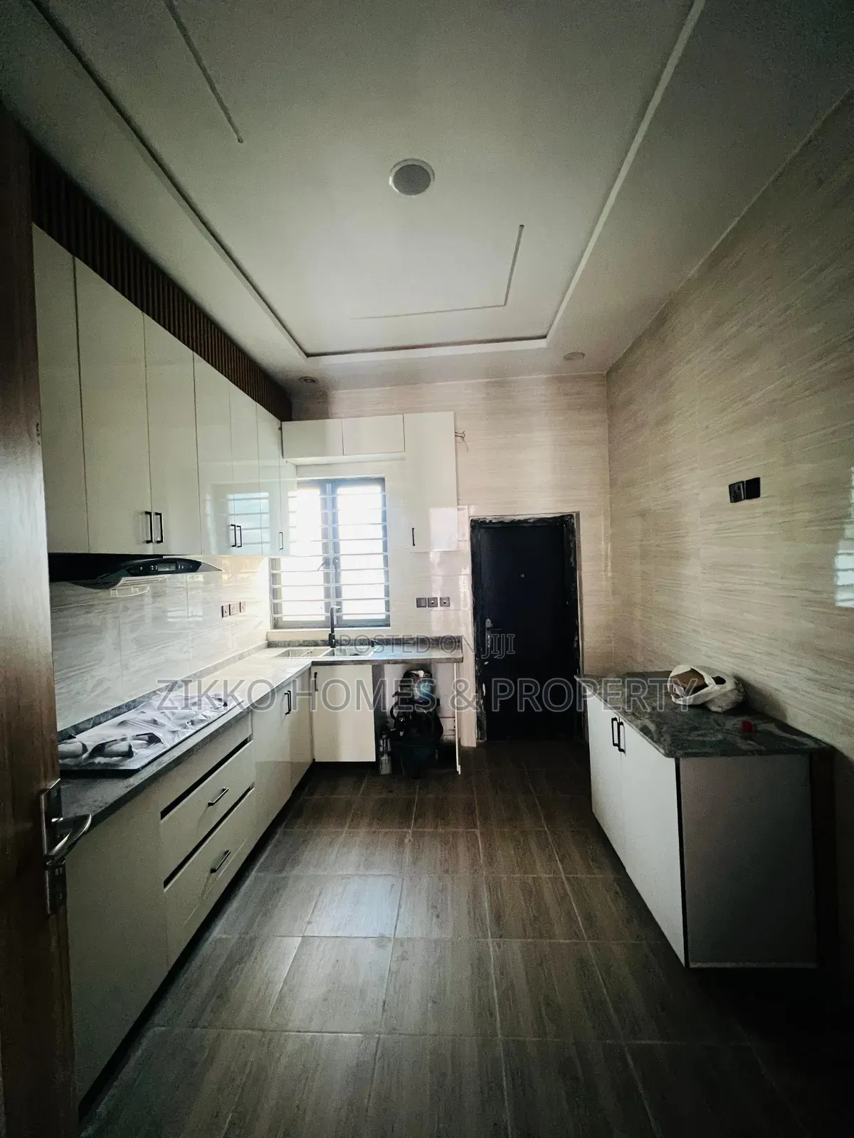 4bdrm Duplex in Ajah, Abraham Adesanya Estate for sale in Abraham Adesanya Estate