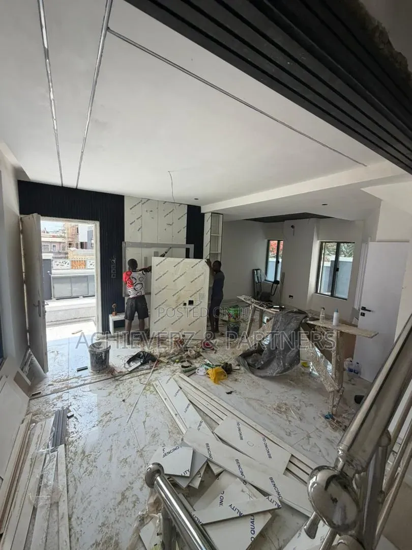 4bdrm Duplex in Utako for sale in Utako