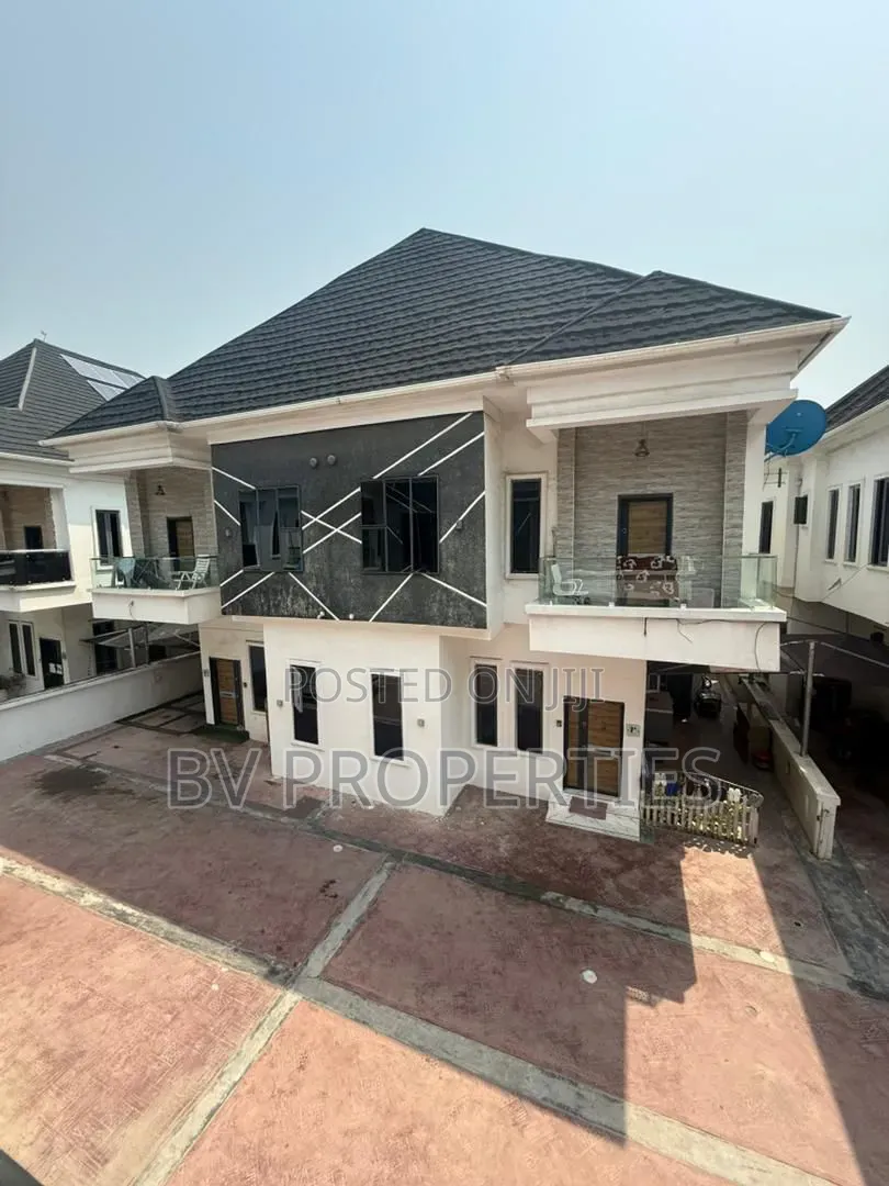1bdrm Shared Apartment in Royal Pine Estate, Lekki Phase 2 for rent in Lekki Phase 2