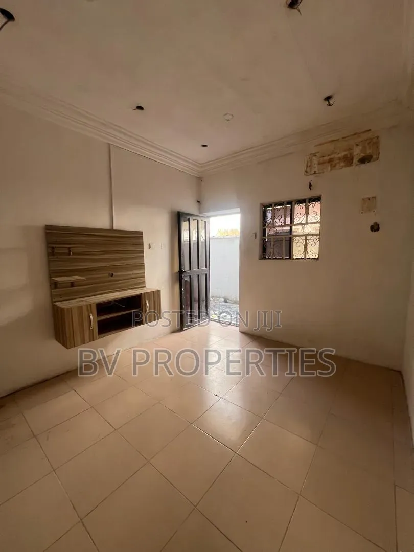 Studio Apartment in Lekki Phase 1 for rent in Lekki Phase 1