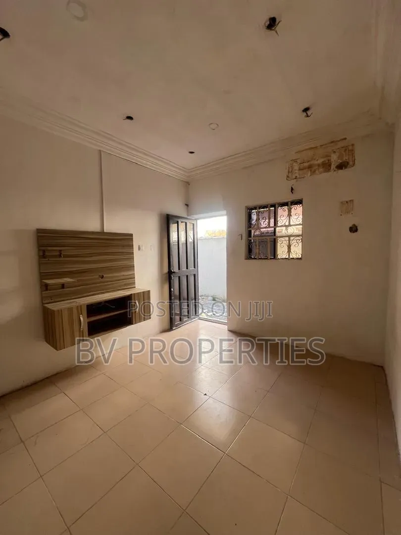 Studio Apartment in Lekki Phase 1 for rent in Lekki Phase 1