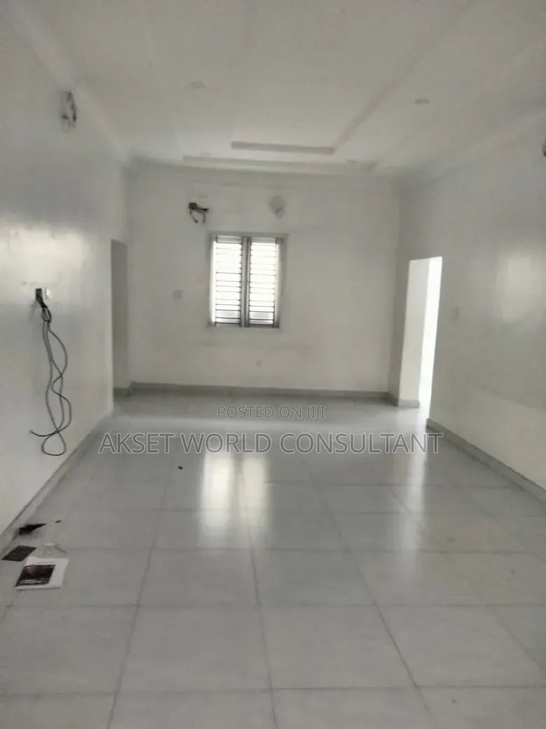 5bdrm Duplex in Filling Edge Zone, GRA Phase 2 Shangisha for rent in GRA Phase 2 Shangisha