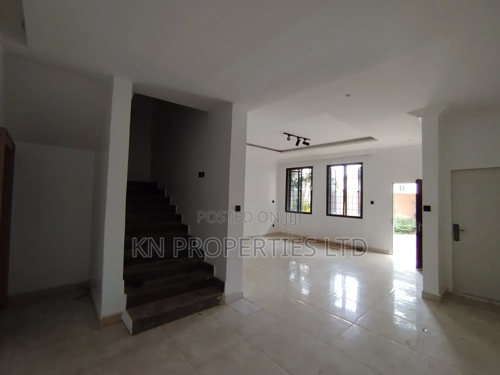 4bdrm Duplex in Guzape Main for rent in Guzape District