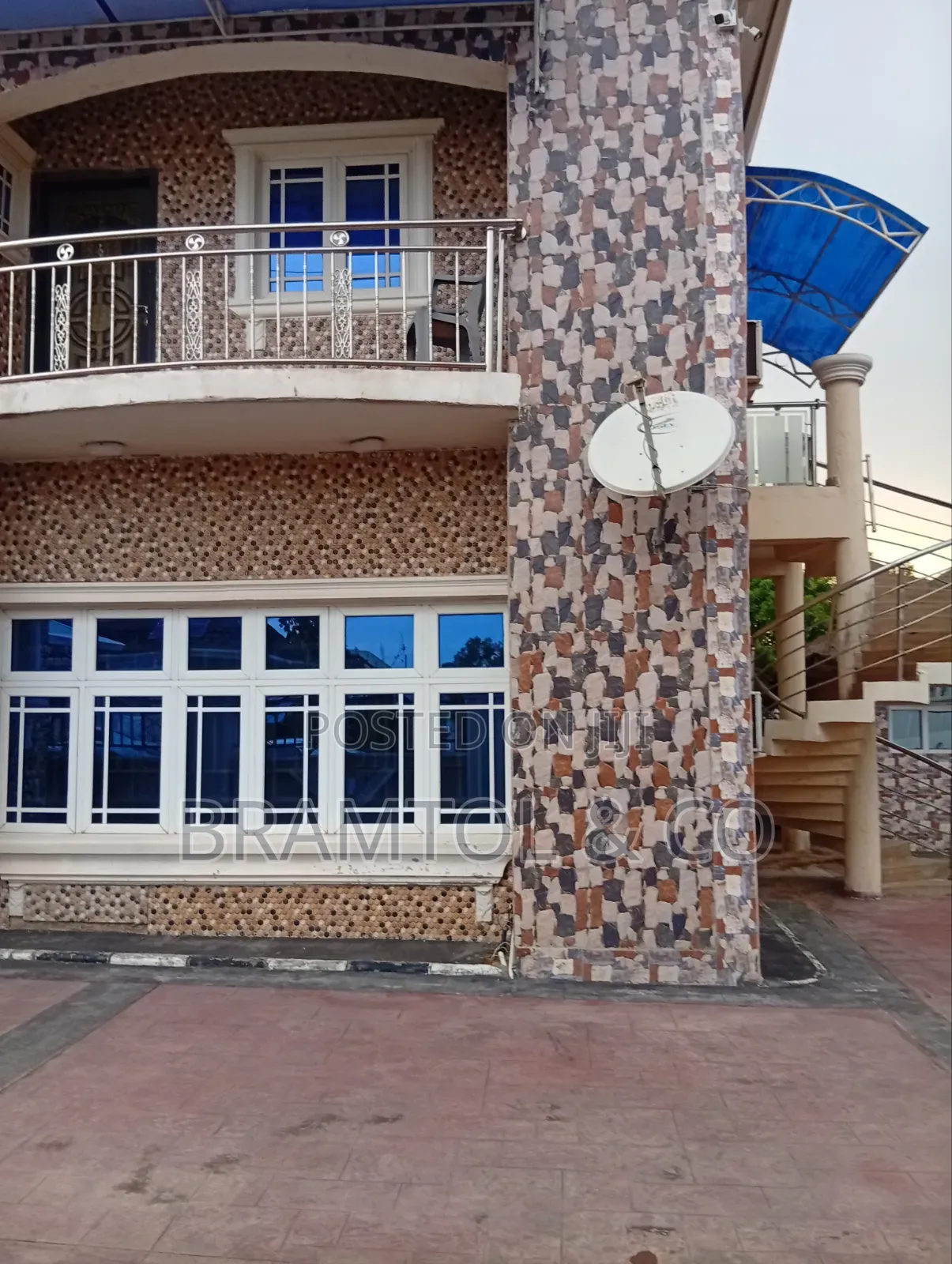 4bdrm Duplex in Tpumpy, FHA for sale in FHA