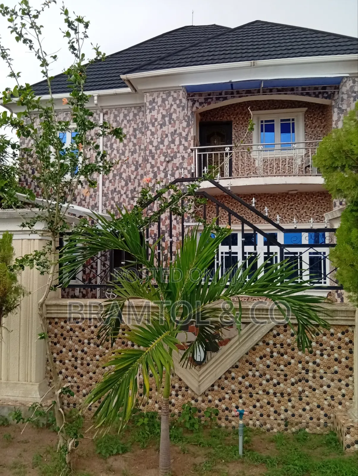 4bdrm Duplex in Tpumpy, FHA for sale in FHA