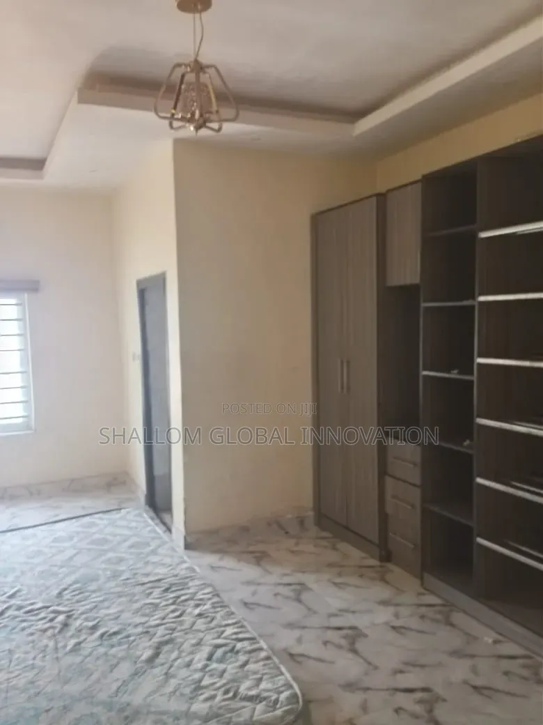 4bdrm Bungalow in Elewuro, Akobo for rent in Akobo